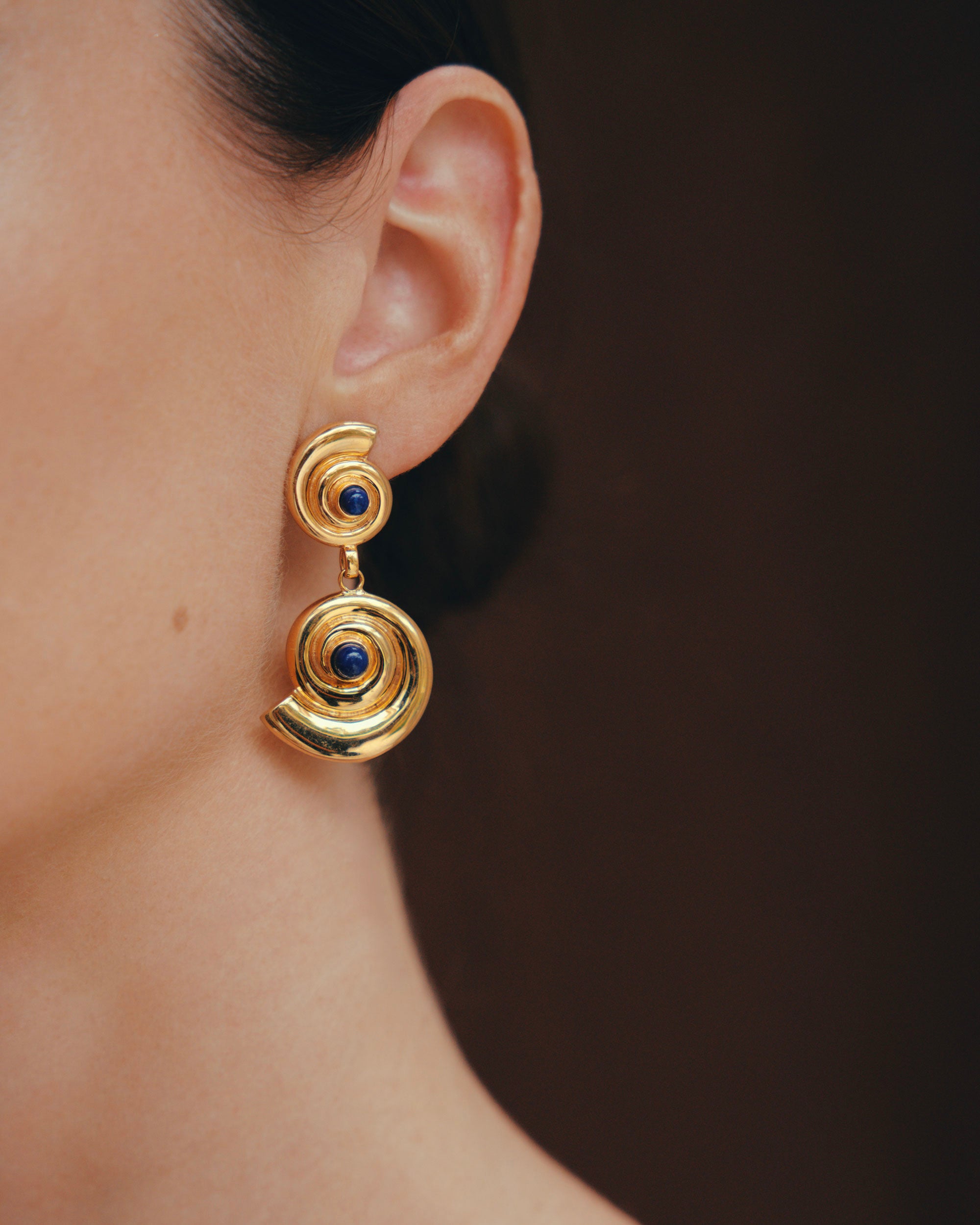 Daphine Agathe Earrings in gold with lapis lazuli